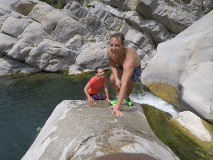 Torrentismo: Walking against the current